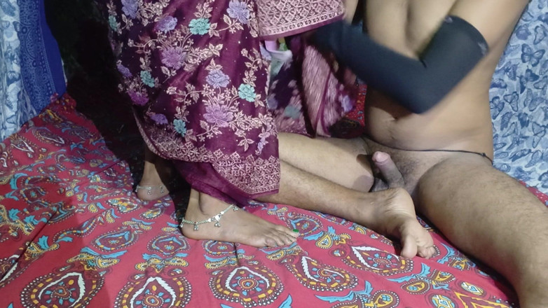 Nehabhabhi8: Desi Village Bhabhi Getting Fucked in a Saree