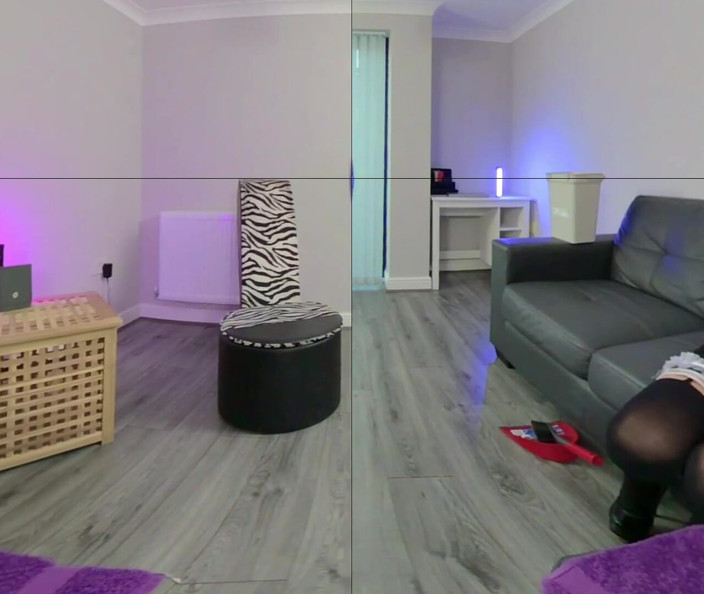 Nicole DuPapillon VR Productions: Домохозяйка трахает куклу Джонни толстушку