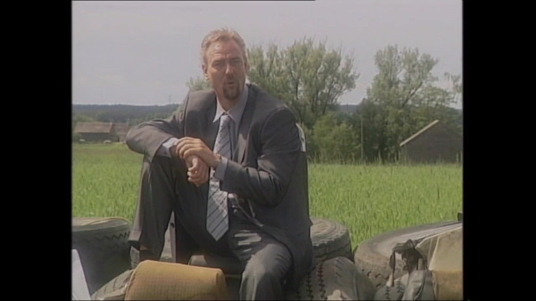 MMV films - The Original: Una troia tedesca amatoriale si fa una scopata all'aperto nella...