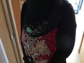 Souzan Halabi: British Muslim Woman Enters a Hotel in Liverpool