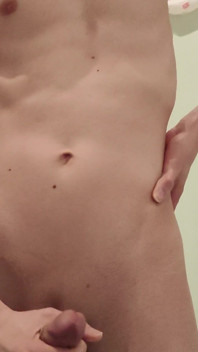 Bouncing My Dick Around and Jerking off Till I Cum