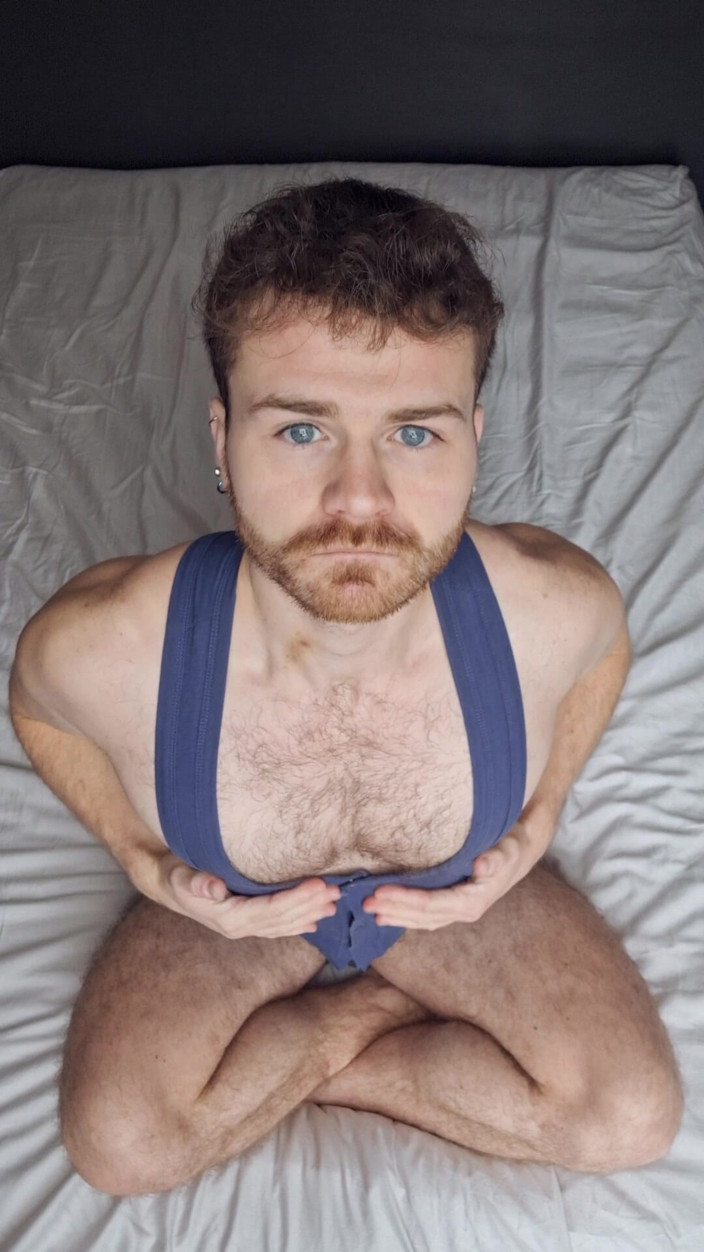 edftmxxx: Hairy Ftm Cumming and Squirting with Vibrator
