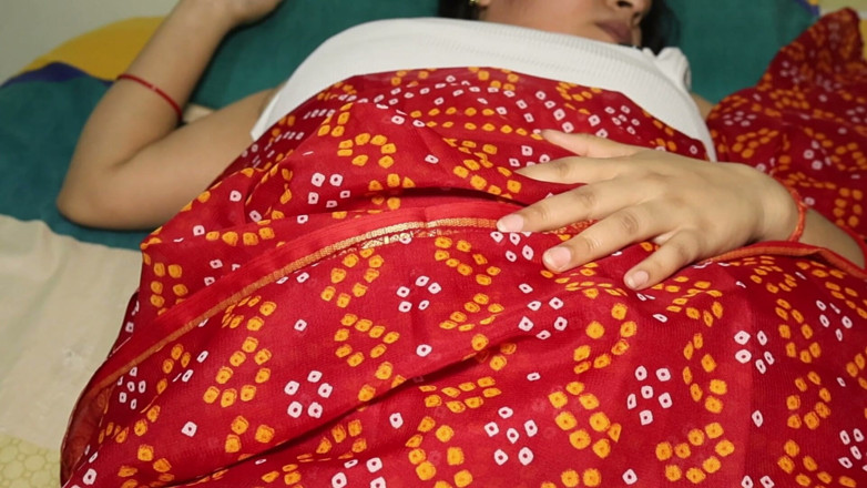 kirti bhabhi: 자지를 빨고 싶어하는 아름다운 소녀에게 매력적인 학생과 교사