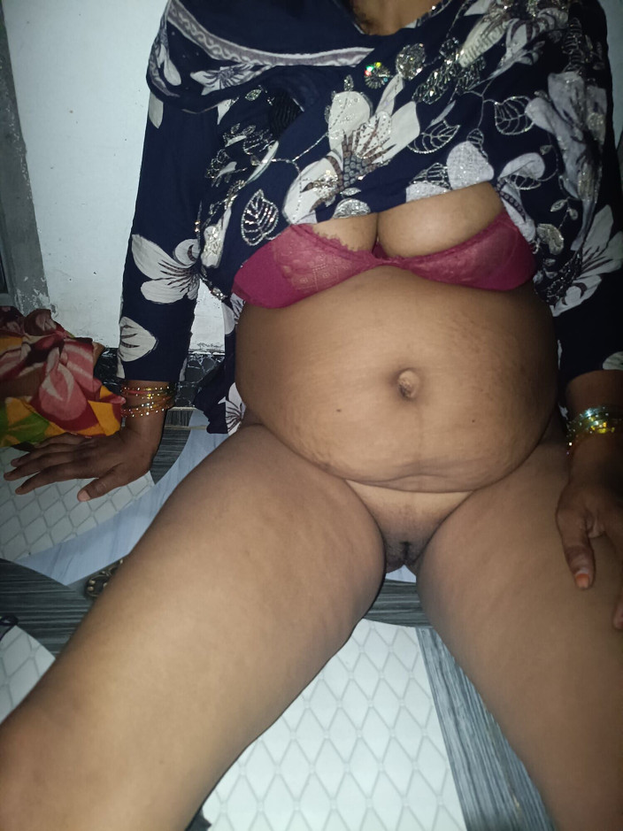 Bhabhi UP: Chystám se lízat růžové z růžové komunity mé švagrové