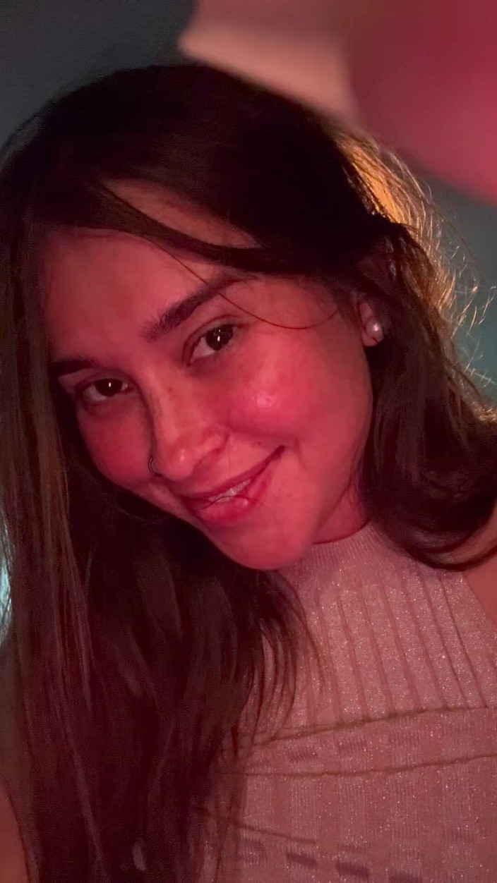 Kloe La Maravilla: 큰 엉덩이를 가진 아름다운 금발 소녀가 낯선 사람의 차에서 섹스를 한다 - 클로이 더 원더