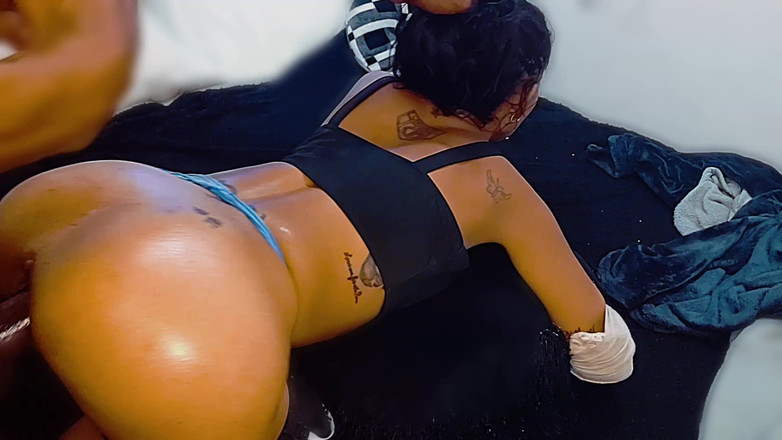 PABLO N3GROBAR: Goonie Live - elle s’est cassé le bras et est venue...