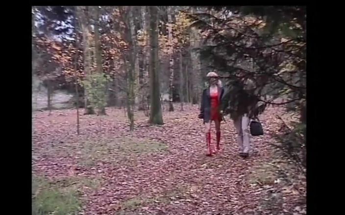 Absolute BDSM films - The original: 샤워 중 오줌 싸는 걸 좋아하는 더러운 페티쉬 밀프