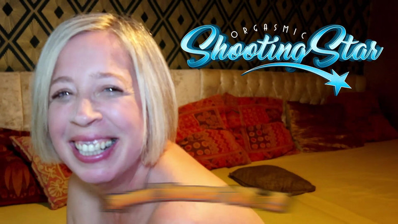 Shooting Star: 오르가즘에 대한 내 새로운 BBC 황소와 남편을 떠나 계단을 몰래