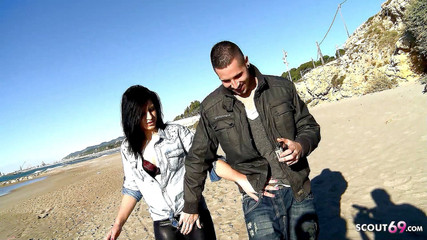 Full porn collection: Nevlastní bratr s tlustým ptákem šuká roztomilou teenagerku Jessicu na pláži