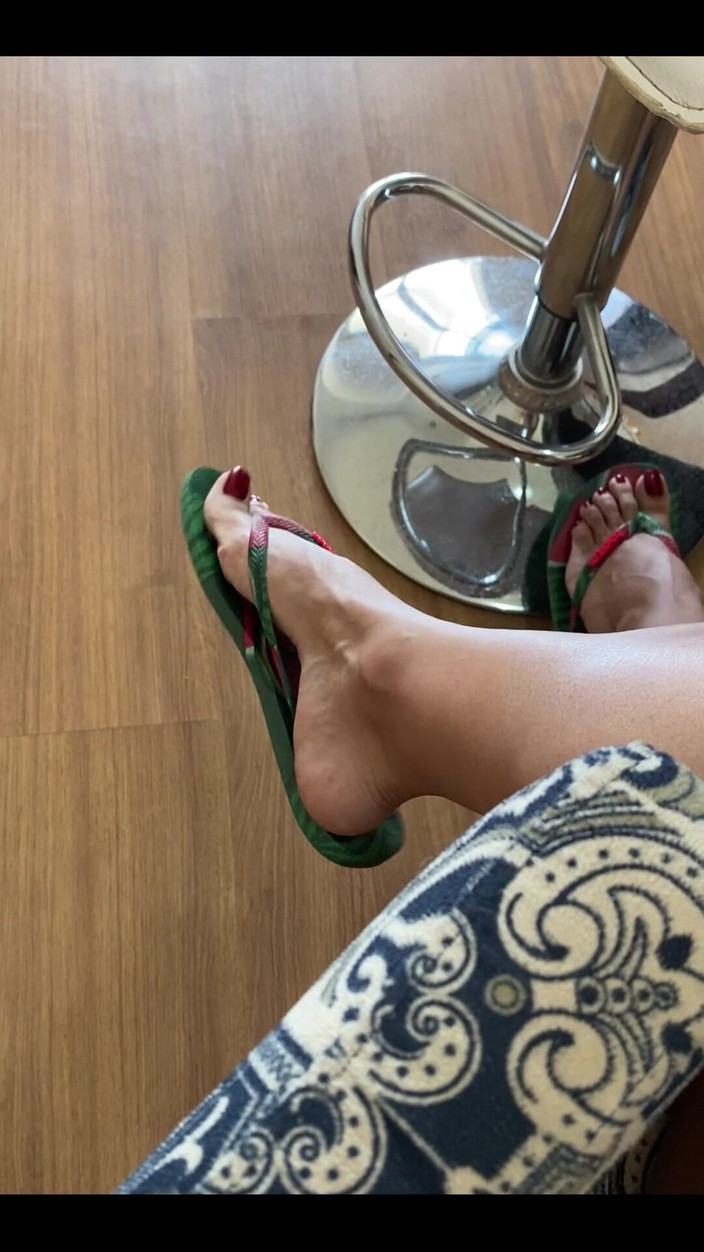 KiffaFeet: 有色指甲的脚