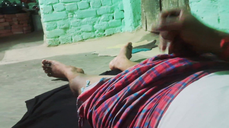 Trilokinath: Ibu tiri bertetek besar dikongkek tukang paip