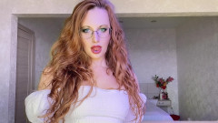 Holy_Red: Rödhårig MILF snuskiga samtal &retar hennes sexiga läppar och kåta ansikte