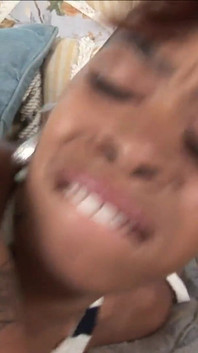 Tesão de cara com BBC fode anal bunda grande ébano