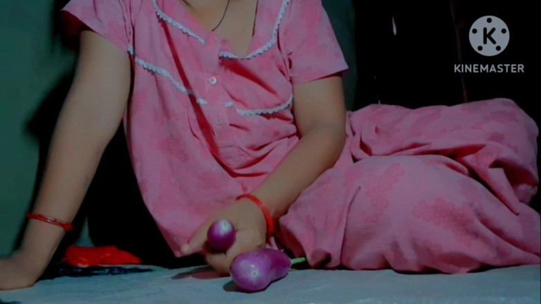 TricolorMusic3: This 19-year-old Girl From India Is a Prostitute. She Wants to...