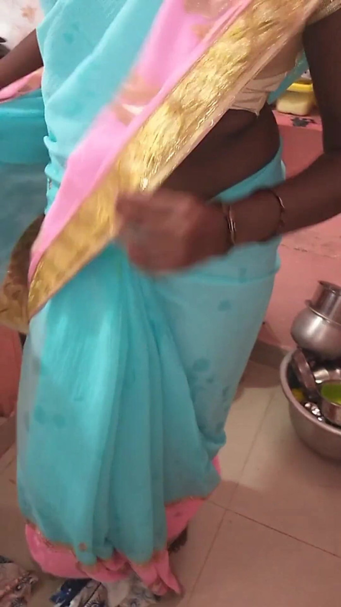 RenuRaj: Tamil desi milf renu's nuru aceite masaje, vaquera follada y...