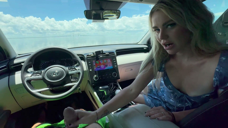 Island Boy Vids: Sneaky Car Handjob with Kody Evans