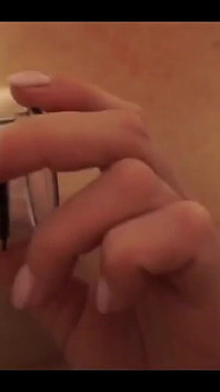 Nouveau jouet pour me sucer les tétons