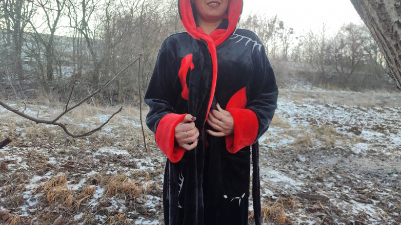 DirtyLubov: Pussy Masturbation and Urination Outdoors