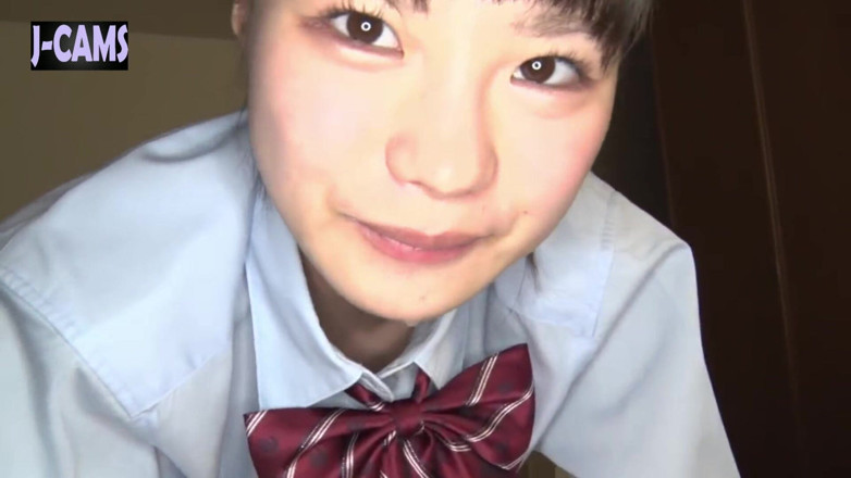 J-Cams: Bare Smooth Creampie. Soft Skin Beauty Pulls Me in, Pure...