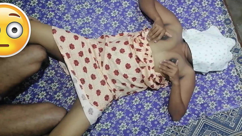 Sweety In Bed: Bardzo bardzo gorący indyjski piękna dziewczyna seks! Wielkie cycki Hard...