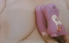 Trying Clitoral Suctioner to Squirt for the First Time