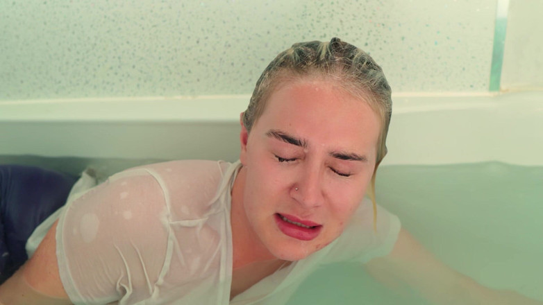 JessieHH: Wsad w wannie podkręca cię