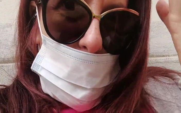 Nicoletta Embassi: Nicoletta prende r. sul suo vicino e piscia nel suo...