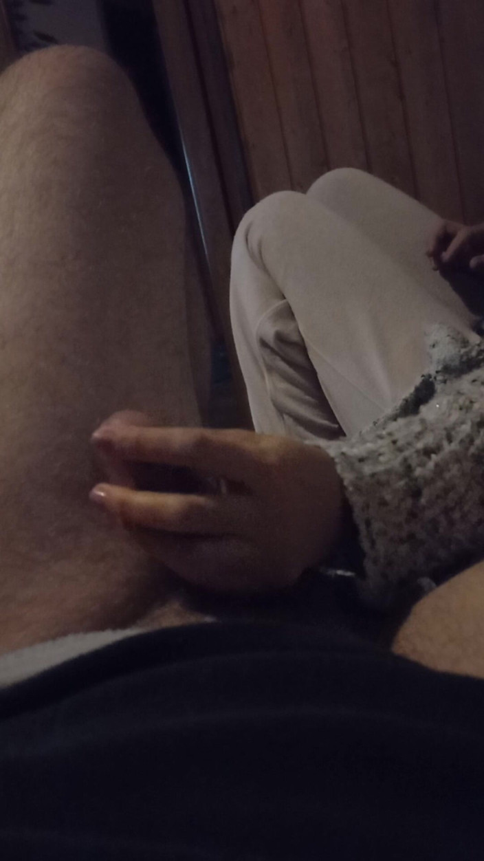 Handjob Passion: POV-handjob Auf Dem Sofa Bis Zum Abspritzen Von Heißer Asiatischer...