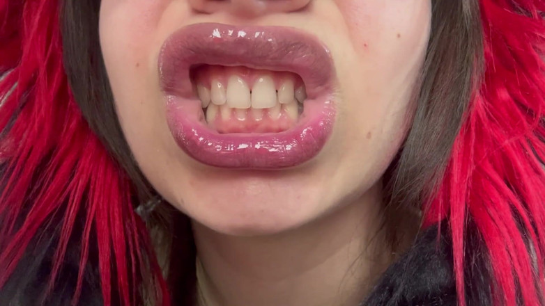 AmayaMori: Şişman suratlı asmr latin yüz fetişi ağız fetişi yapıyorum