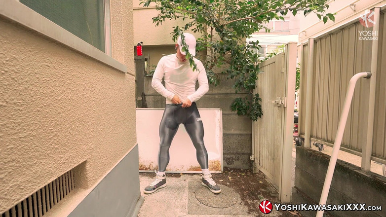 Yoshi Kawasaki XXX: Yoshikawasakixxx - Yoshi Kawasaki zeigt aufregendes wichsen im freien