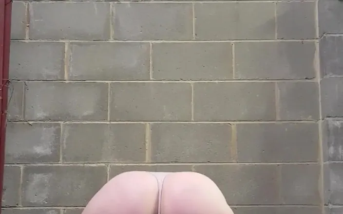 Michellexm: Nude Workout, My Attempt at Yoga Plus Naked Handstands,