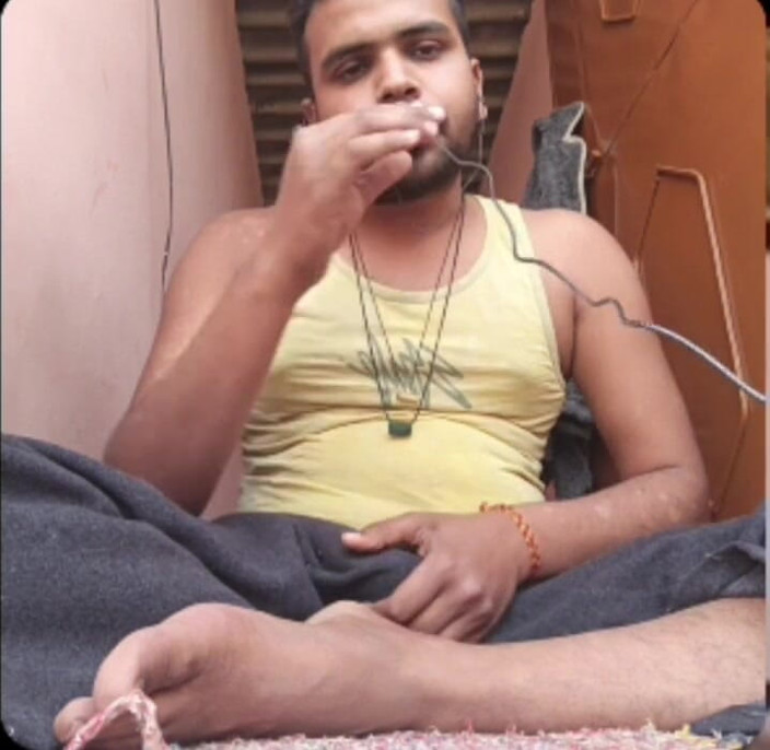 IsmaatDeva: Ismaatdeva si stava soltanto scopando mentre guardava