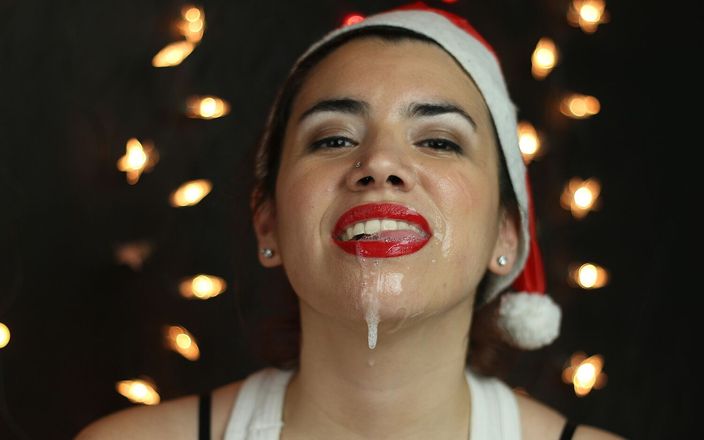 CumArtHD: Merry Christmas! Holiday Blowjob and Facial! + Bonus Photo Session!