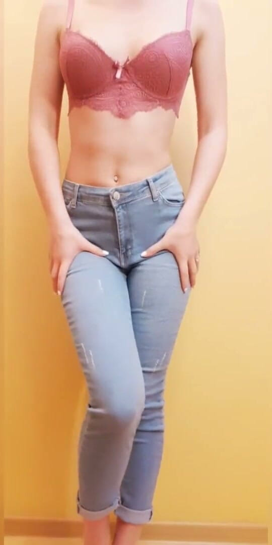 AnnaReyBlonde: Memekku dientot habis-habisan sama pacarnya