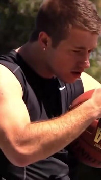 Jock baru yang belum disunat: Hunter Gage