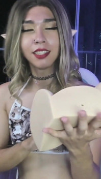 Unboxing Pussy Toy