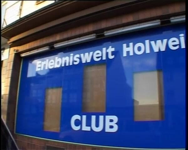 German Fuck Movie: Achter Duitse Deuren Wordt Ijverig Geneukt - Volledige film