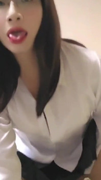 สาวออฟฟิศช่วยตัวเองในสูทแล้วแตกพุ่งใส่ขาเนียน