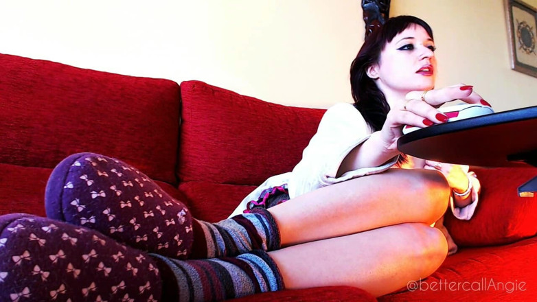 Angieholics Braingasms: I Ignore You Like Garbage, Watch My Slippers and Feet...
