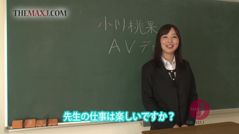 Asian happy ending: สาวเอเชียโชว์หีขนดกในห้องเรียน
