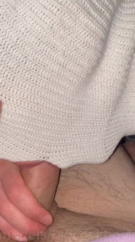 Un beau passant se fait enculer sans préservatif, une croisière sexuelle torride !
