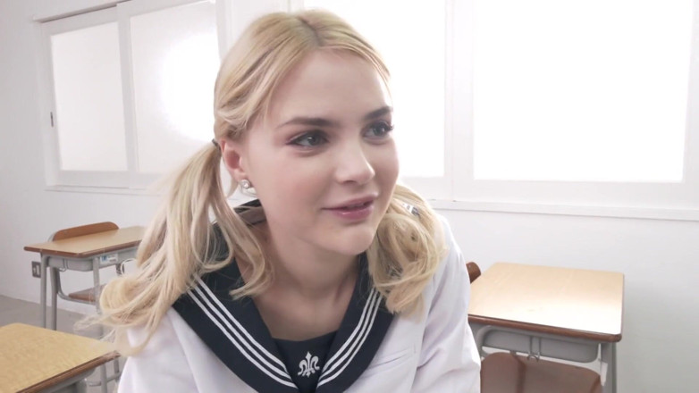 Japornxxx: Lika Star studentă de studiu secret și profesoară, futai și ejaculare înăuntru