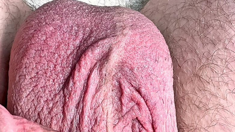 Leonardo-1974: Detail Kontol dan Testis Yang Akurat Banget Kualitas Terbaik