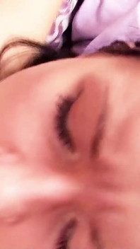 La carina teen magra kate si fa scopare la prima scopata nel culo dal fratellastro