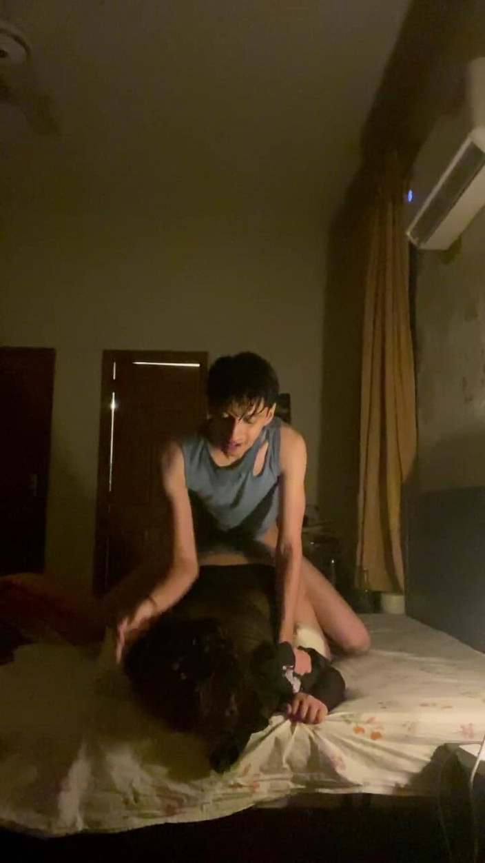 bobandvinegar: Meu veterano da faculdade veio me ensinar