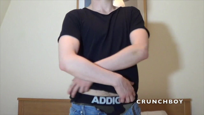 BAREBACK AND CREAMPIE CLUB: Si cewek kembar carlos fama dipake tanpa kondm sama atasan...