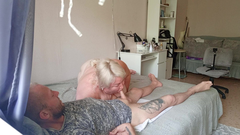 Zona901: Sousedka brousí mého ptáka pusou a dostane do toho část horkého...