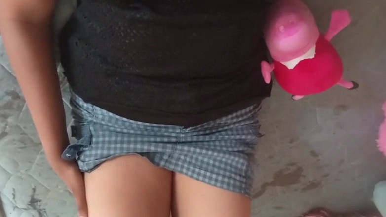 Miya White: 흥분한 보지를 잘 노는 그녀