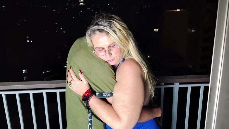 Tiffany Montavani: Madrastra cachonda castiga a su hijastro y lo hace aprender...