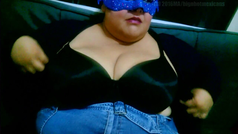 Big & Hot Mexicans: Maiores mamas ao sul da fronteira - Peituda mexicana